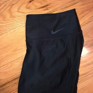 Cropped Nike Leggings, Dry Fit